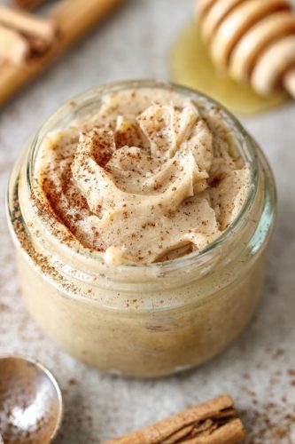 English honey and cinnamon butter